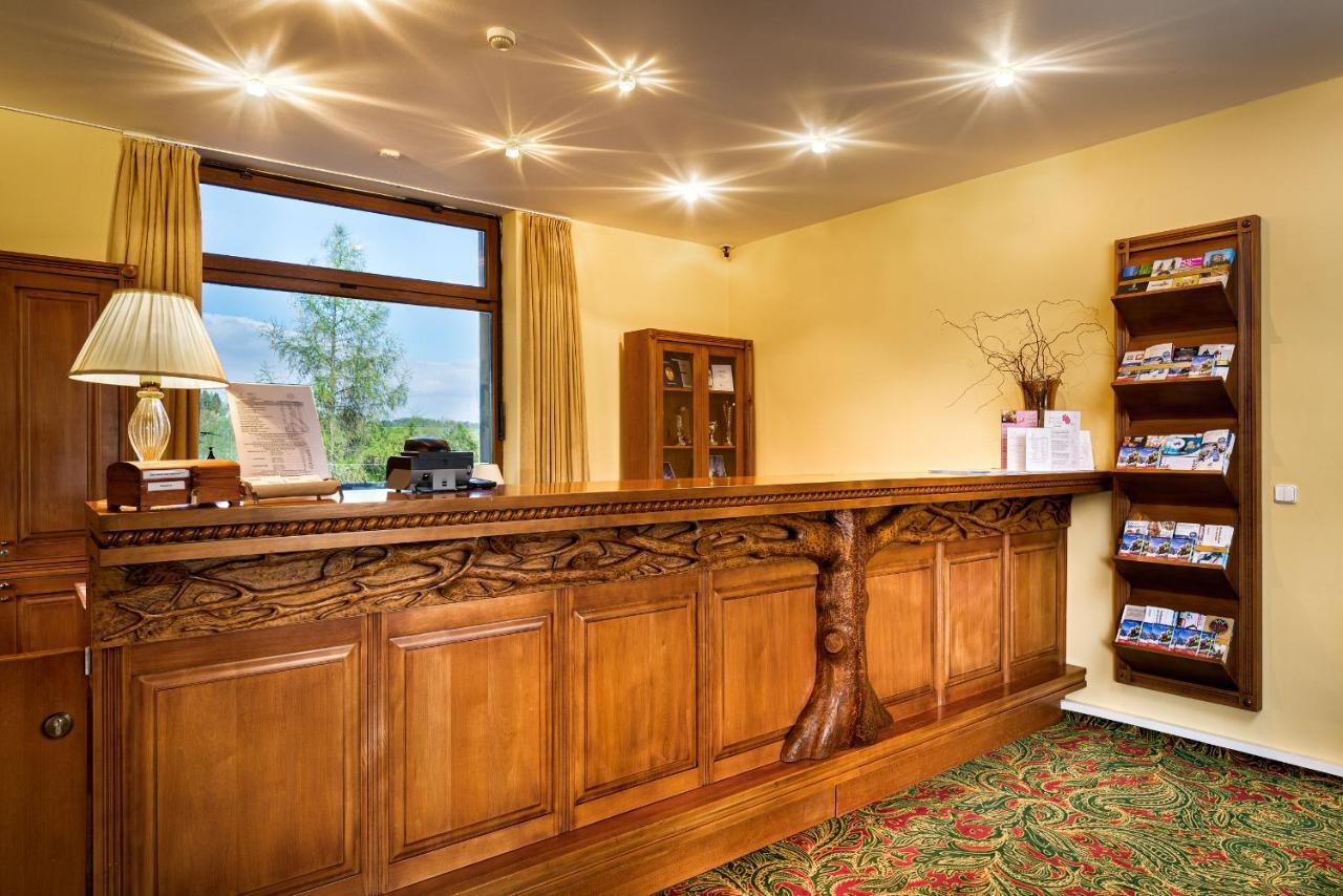 Hotel International Велка Ломница Екстериор снимка