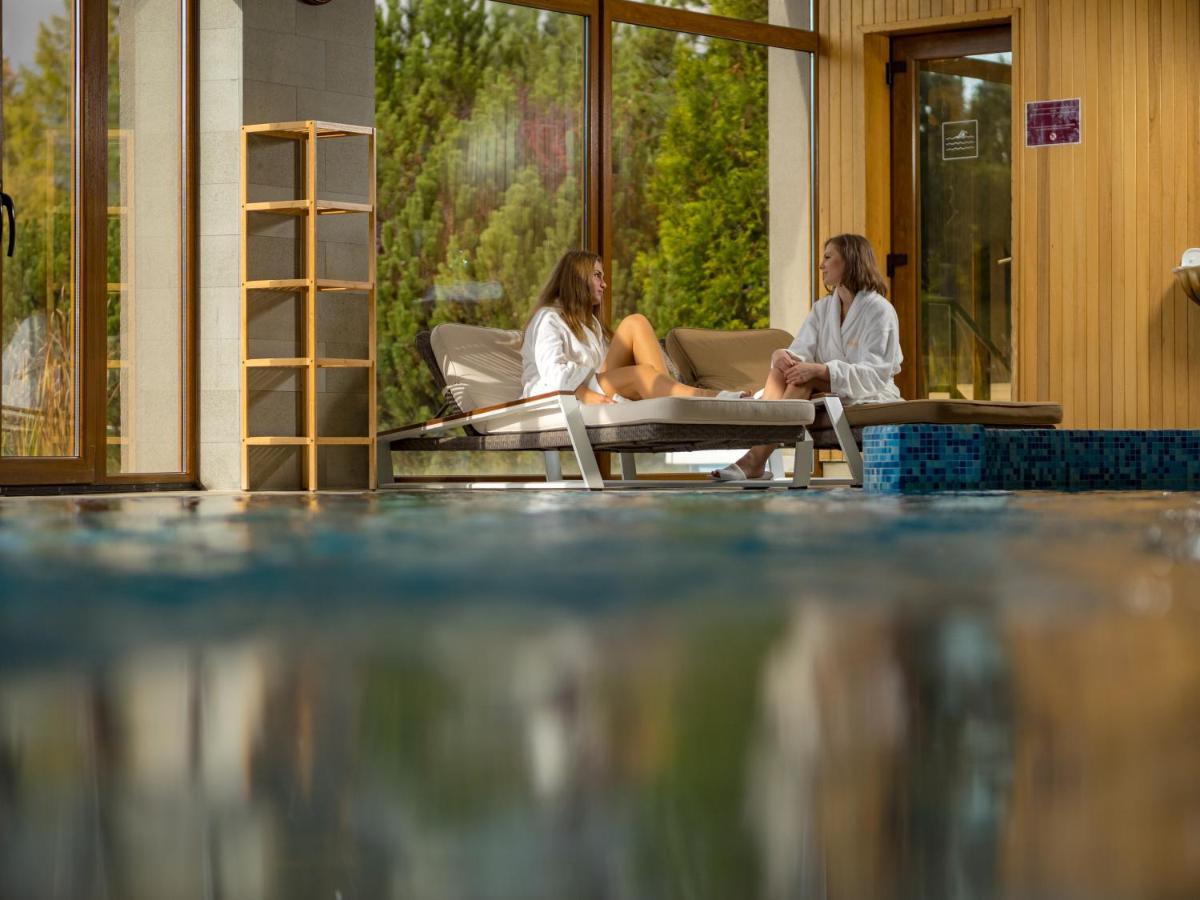 Hotel International Велка Ломница Екстериор снимка
