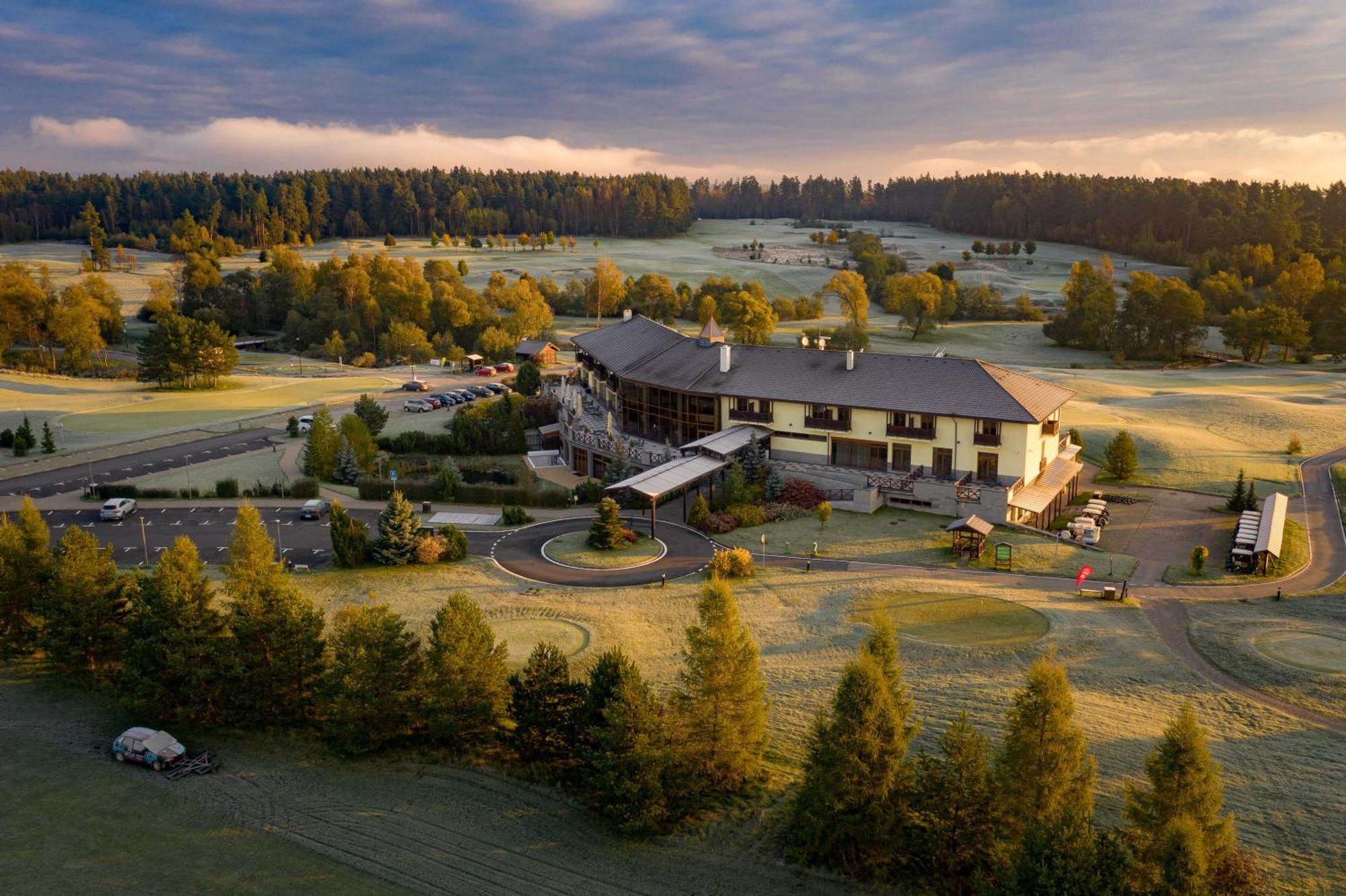 Hotel International Велка Ломница Екстериор снимка